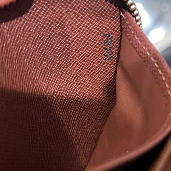 Louis Vuitton Monogram Zippy Wallet 100% Authentic - Picture 9 of 16